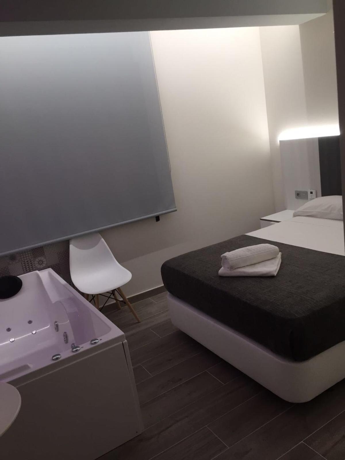 Hostal Letto Dal Mare Валенсія Екстер'єр фото